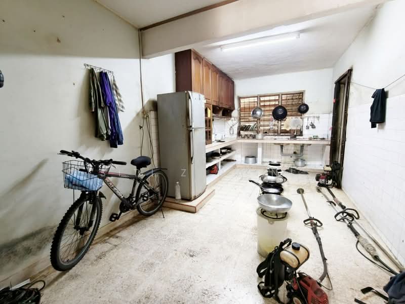 Rumah Teres 2 Tingkat untuk Dijual di Taman Sri Muda (Shah Alam) - Siti Zuraini - Kitchen - PropertyGuru.com.my