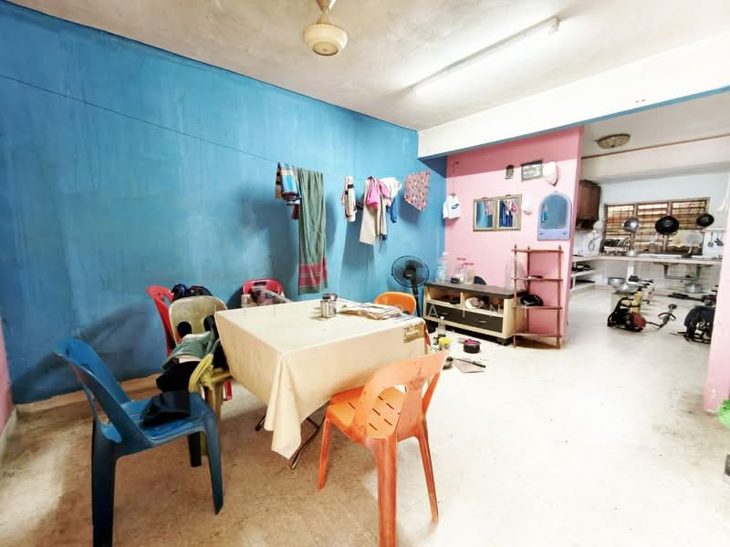 Rumah Teres 2 Tingkat untuk Dijual di Taman Sri Muda (Shah Alam) - Siti Zuraini - Kitchen - PropertyGuru.com.my