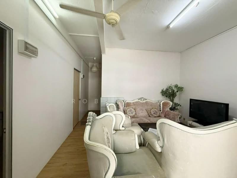 Rumah Teres 2 Tingkat untuk Dijual di Taman Sri Tebrau (Johor Bahru) - Robin Lim - Living Room - PropertyGuru.com.my