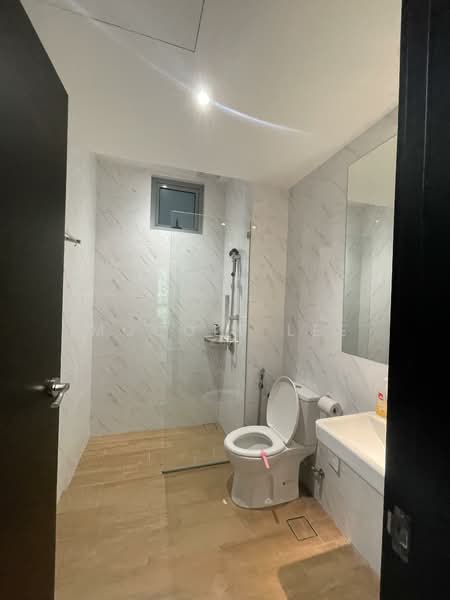 Kondominium untuk Dijual di Eco Terraces - Mocole Lee - Bathroom - PropertyGuru.com.my