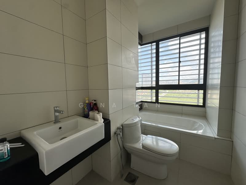 Kondominium untuk Dijual di Marinox Sky Villas - Gina Tan - Bathroom - PropertyGuru.com.my