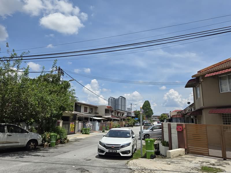 2-storey Terraced House for Sale in Bandar Baru Sri Petaling (Sri Petaling) - Jercy Tan - Exterior - PropertyGuru.com.my