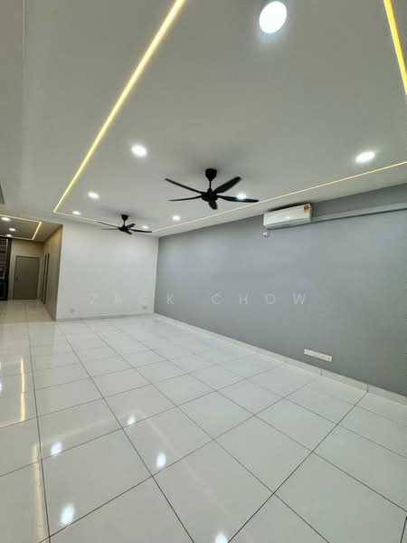 2-storey Terraced House for Sale in Taman Bestari Indah (Ulu Tiram) - Zack Chow - Living Room - PropertyGuru.com.my