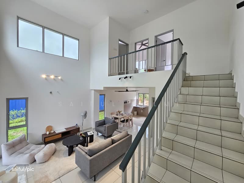 2-storey Terraced House for Sale in Pulau Indah (Klang) - SAIFUL HELMI - Living Room - PropertyGuru.com.my