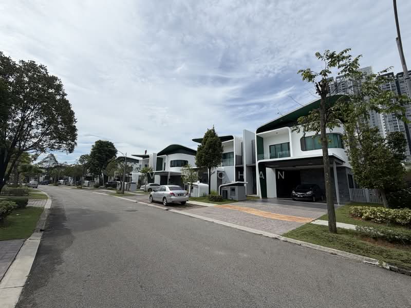 Rumah Berkembar untuk Dijual di Setia Eco Glades (Cyberjaya) - Elvis Chan - Exterior - PropertyGuru.com.my