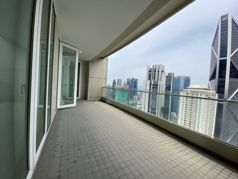 Servis Apartment untuk Disewa di The Oval - Ivan How - Balcony - PropertyGuru.com.my