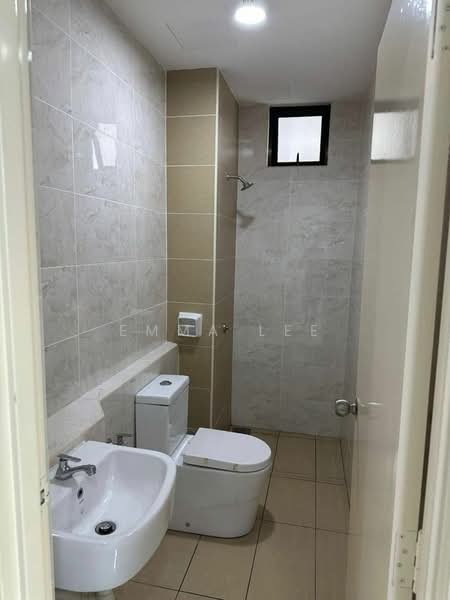 Servis Apartment untuk Disewa di D'Summit Residences - Emma Lee - Bathroom - PropertyGuru.com.my