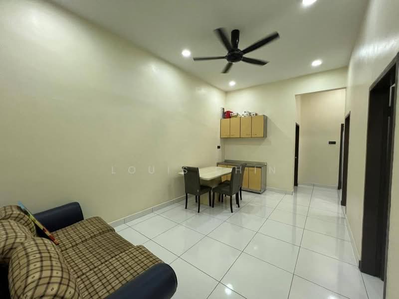 Rumah Teres 1 Tingkat untuk Disewa di Kulai (Johor) - Louis Chin - Living Room - PropertyGuru.com.my