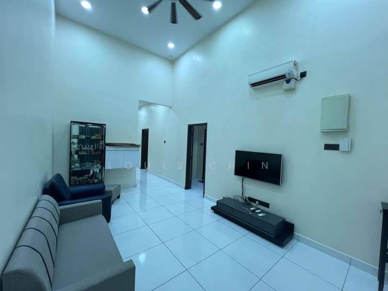 Rumah Teres 1 Tingkat untuk Disewa di Kulai (Johor) - Louis Chin - Living Room - PropertyGuru.com.my
