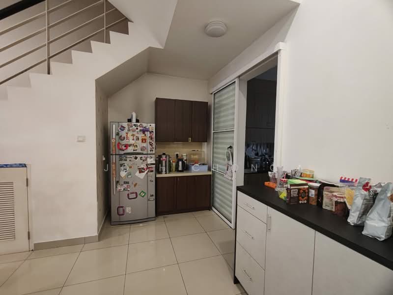Rumah Teres 3 Tingkat untuk Dijual di Taman Putra Prima (Puchong) - Josh Chong - Kitchen - PropertyGuru.com.my