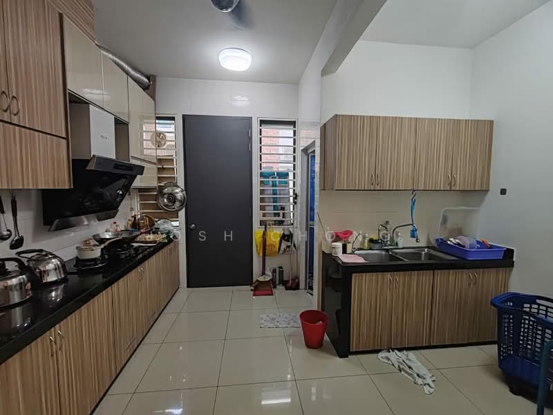Rumah Teres 3 Tingkat untuk Dijual di Taman Putra Prima (Puchong) - Josh Chong - Kitchen - PropertyGuru.com.my