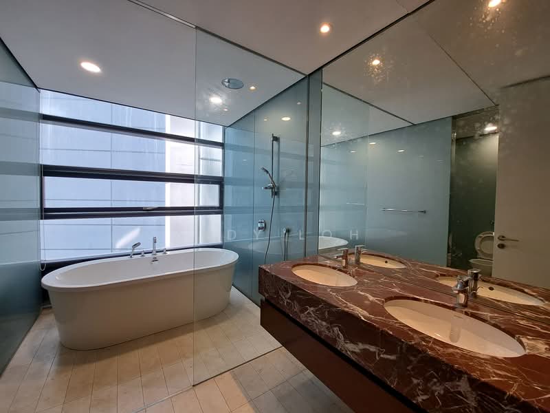Kondominium untuk Dijual di Condominium @ The Troika - Andy Loh - Bathroom - PropertyGuru.com.my