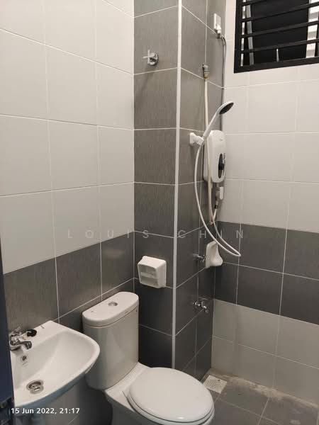 Rumah Teres 1 Tingkat untuk Disewa di Kulai (Johor) - Louis Chin - Bathroom - PropertyGuru.com.my