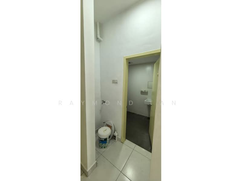 Servis Apartment untuk Dijual di Neo Damansara - Raymond Tan - Bathroom - PropertyGuru.com.my