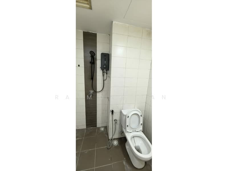 Servis Apartment untuk Dijual di Neo Damansara - Raymond Tan - Bathroom - PropertyGuru.com.my