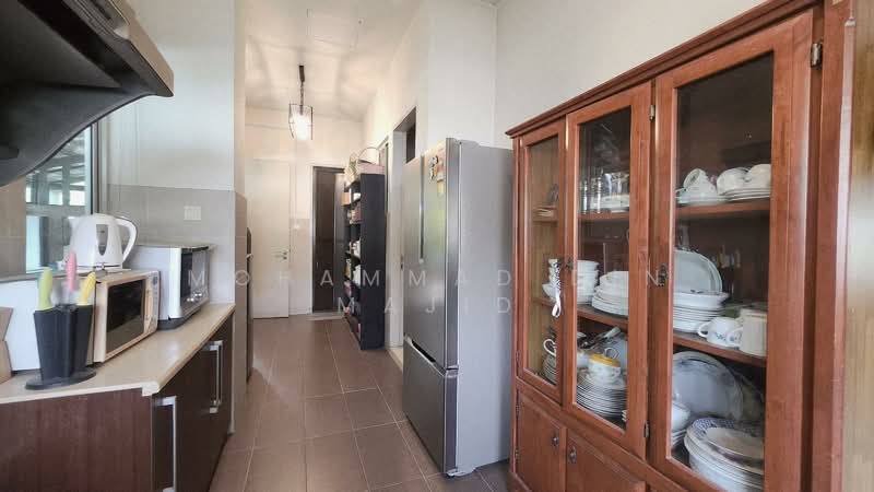 Rumah Banglo untuk Dijual di Taman TTDI Jaya (Shah Alam) - Mohammad Din Majid - Kitchen - PropertyGuru.com.my
