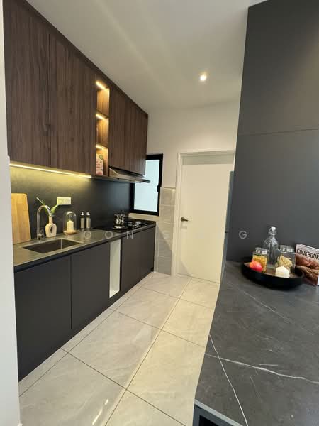 Service Residence for Sale at The Straits View DUO - Soon Siang - Kitchen - PropertyGuru.com.my