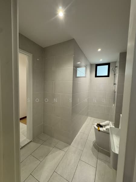 Service Residence for Sale at The Straits View DUO - Soon Siang - Bathroom - PropertyGuru.com.my