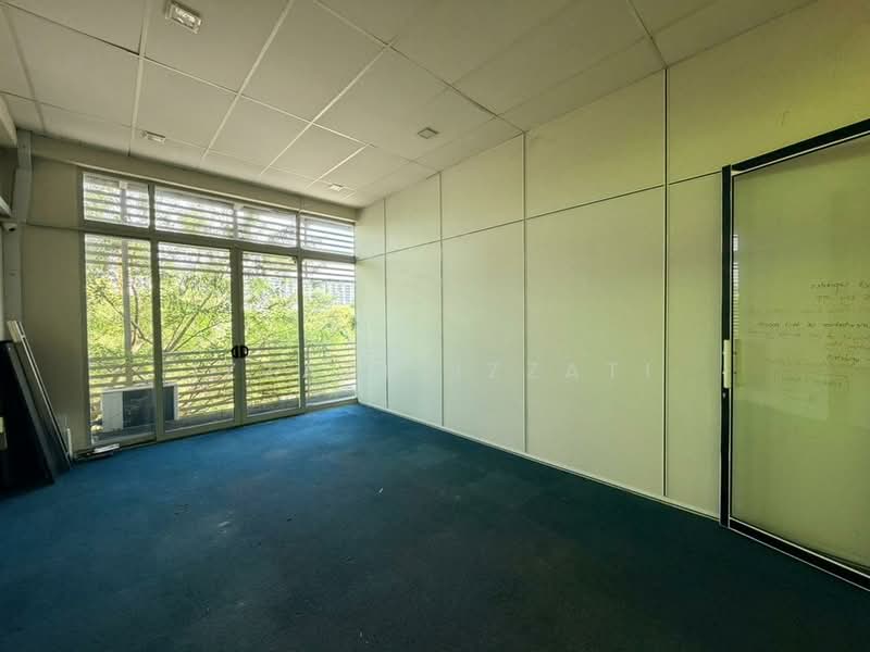 Shop / Office for Rent in Bukit Jelutong (Shah Alam) - Izzaza Izzati - Interior - PropertyGuru.com.my