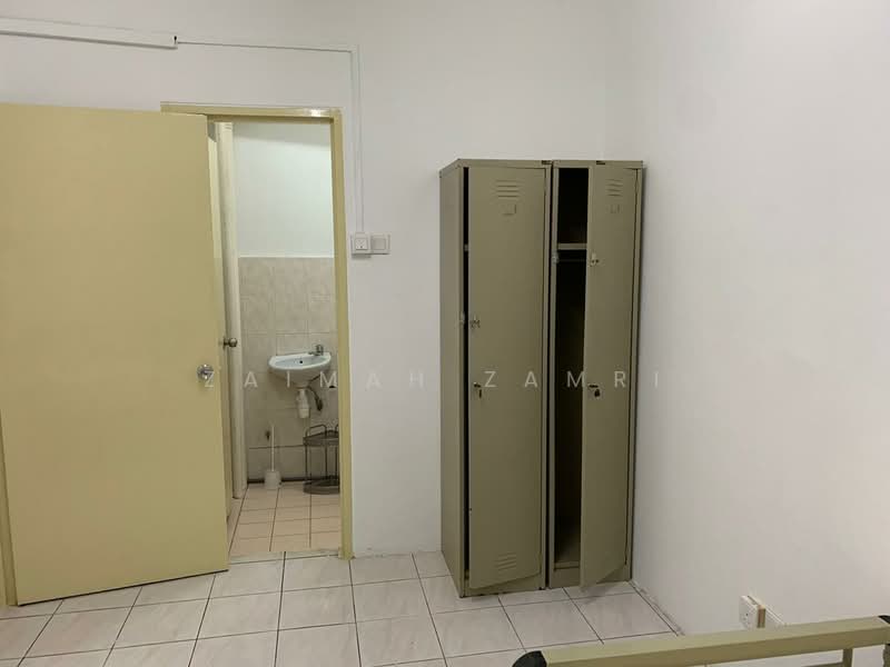 Apartment for Sale at Pangsapuri Cemara - Zaimah Zamri - Bathroom - PropertyGuru.com.my