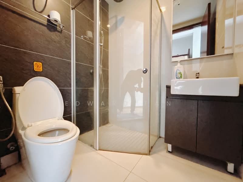 Condominium for Rent at Amberside @ Country Garden Danga Bay - Edward Tan - Bathroom - PropertyGuru.com.my