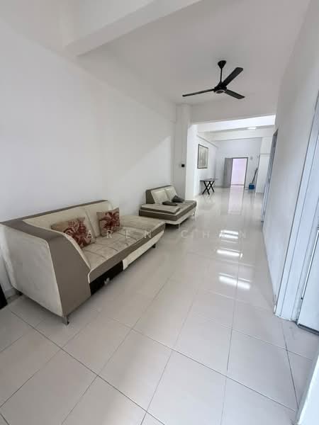 Pangsapuri untuk Disewa di Plaza Mentari Apartment (Taman Pelangi) - Caren Chin - Living Room - PropertyGuru.com.my
