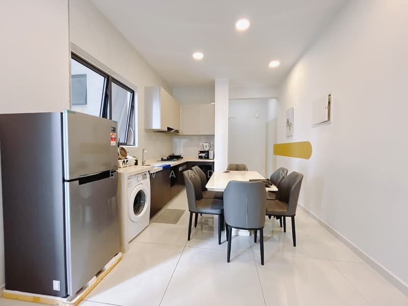 Condominium for Rent at Amberside @ Country Garden Danga Bay - Edward Tan - Kitchen - PropertyGuru.com.my