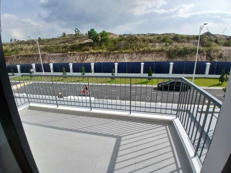 Cluster House for Sale in Eco Botanic 2 (Iskandar Puteri (Nusajaya)) - Venica For - Balcony - PropertyGuru.com.my