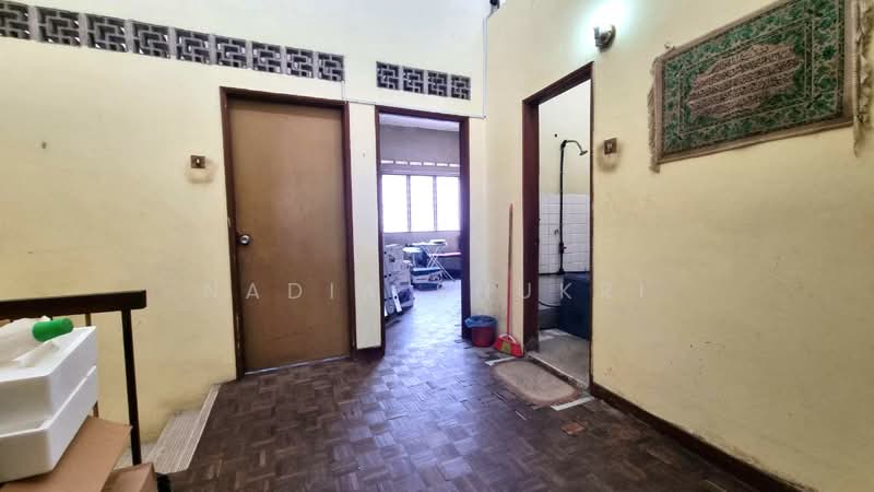 Rumah Teres 2 Tingkat untuk Dijual di SS2 (Petaling Jaya) - Nadia Shukri - Corridor - PropertyGuru.com.my