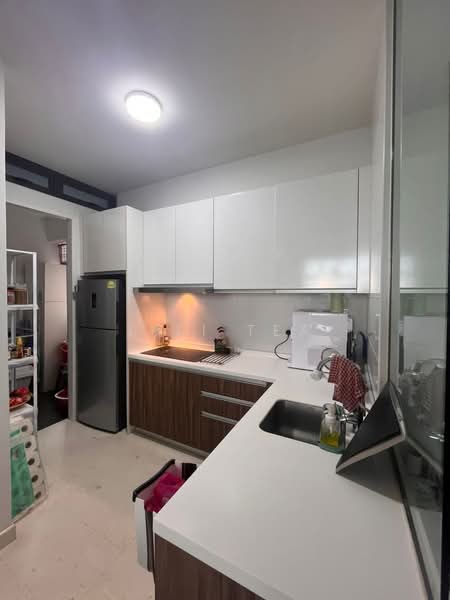 Servis Apartment untuk Disewa di Setia Sky 88 - Lili Tea - Kitchen - PropertyGuru.com.my