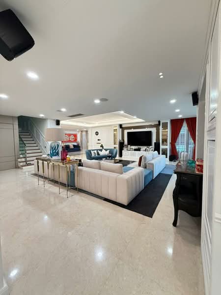 Rumah Berkembar untuk Dijual di Taman Sutera Utama (Skudai) - Zephyr Khoo - Living Room - PropertyGuru.com.my