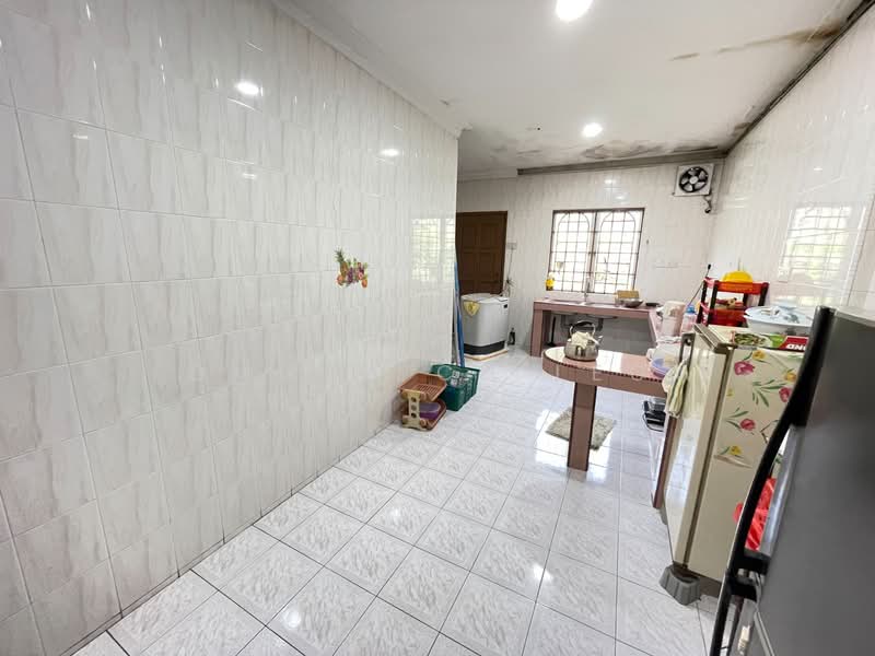 Rumah Teres 2 Tingkat untuk Dijual di Bandar Baru Selayang Fasa 2a (Selayang) - Edmund CH Leow - Kitchen - PropertyGuru.com.my