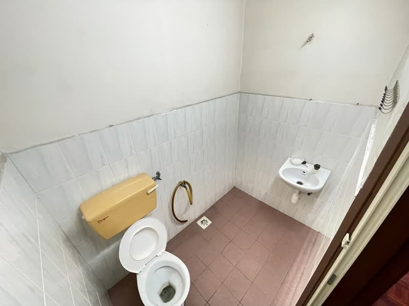 Rumah Teres 2 Tingkat untuk Dijual di Bandar Baru Selayang Fasa 2a (Selayang) - Edmund CH Leow - Bathroom - PropertyGuru.com.my