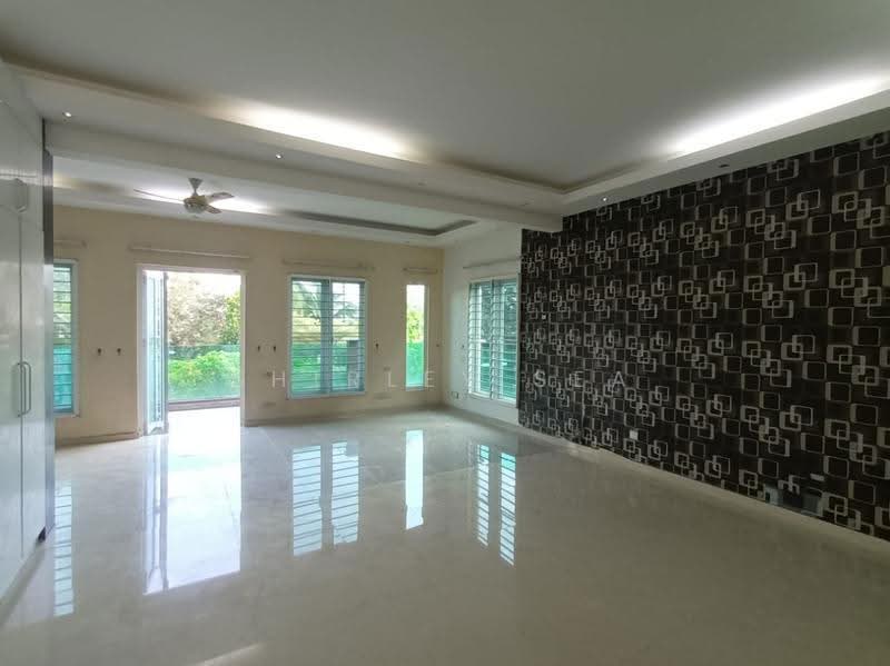 Rumah Berkembar untuk Dijual di Bandar Mahkota Cheras (Cheras) - Shirley Sea - Living Room - PropertyGuru.com.my