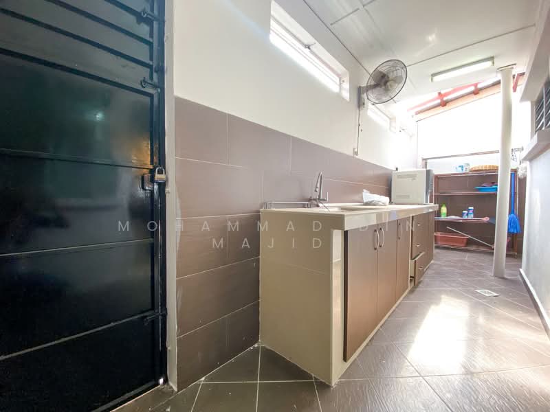 2-storey Terraced House for Sale in Sunway Kayangan (Shah Alam) - Mohammad Din Majid - Kitchen - PropertyGuru.com.my