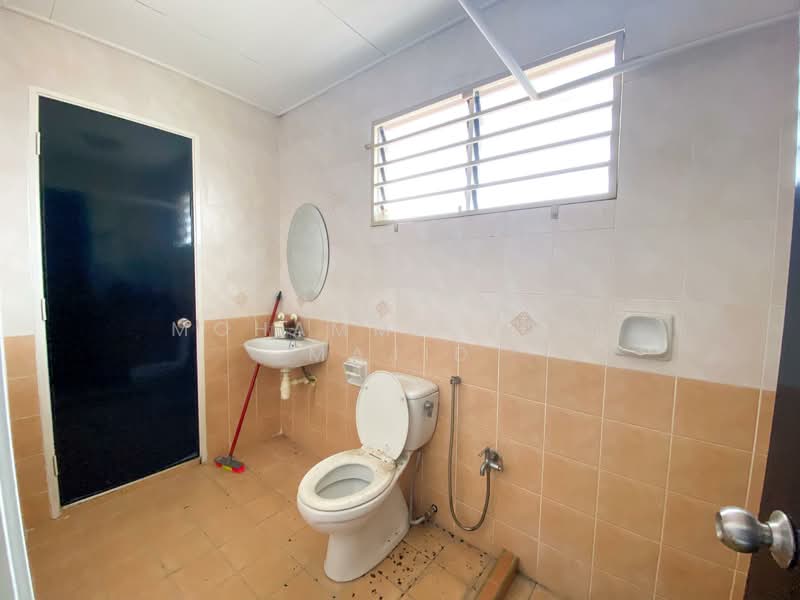 2-storey Terraced House for Sale in Sunway Kayangan (Shah Alam) - Mohammad Din Majid - Bathroom - PropertyGuru.com.my