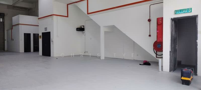 Terrace Factory for Sale in Kampung Pulau Meranti (Puchong) - Chris Tye - Interior - PropertyGuru.com.my