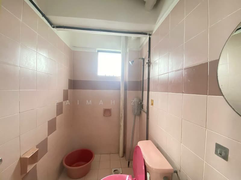 Condominium for Sale at Seri Mas Condominium - Zaimah Zamri - Bathroom - PropertyGuru.com.my
