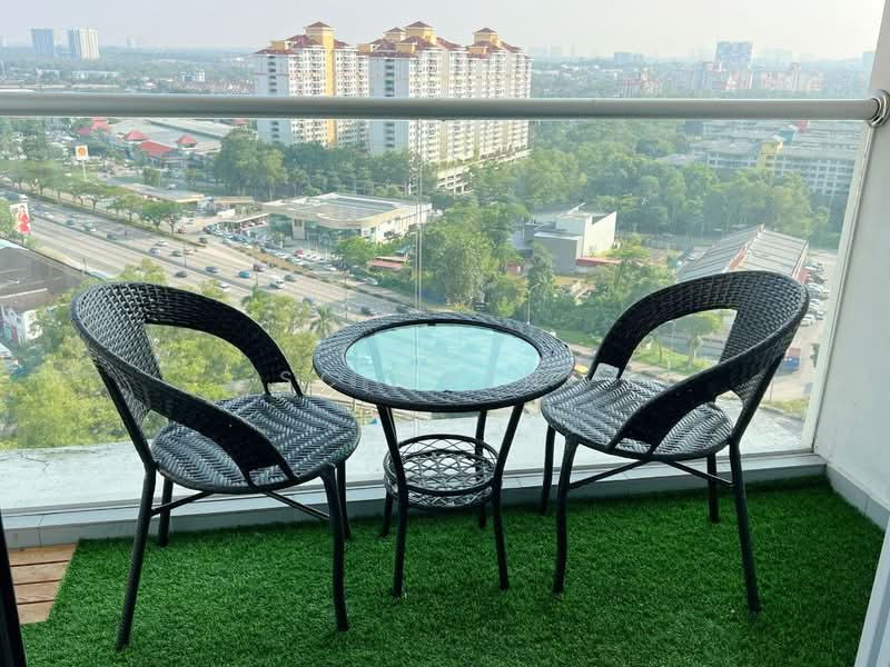 Servis Apartment untuk Disewa di The Platino Serviced Apartment - SC Cheng - Balcony - PropertyGuru.com.my