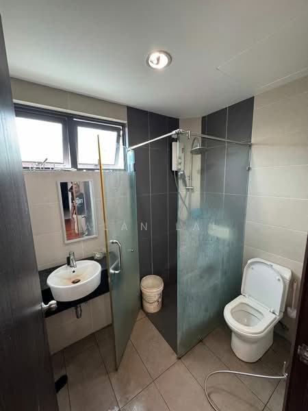 Condominium for Sale at Gardenview Residences - Alan Lai - Bathroom - PropertyGuru.com.my
