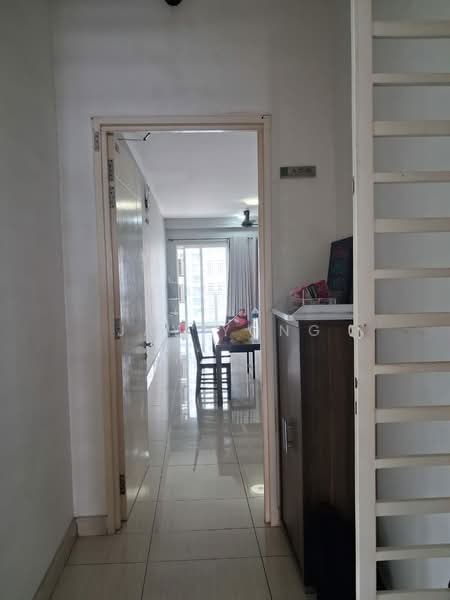 Kondominium untuk Disewa di Damansara Foresta - Jay Yong - Corridor - PropertyGuru.com.my