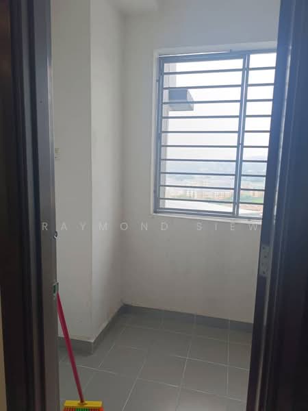 Kondominium untuk Disewa di Sphere Damansara - Raymond Siew - Balcony - PropertyGuru.com.my