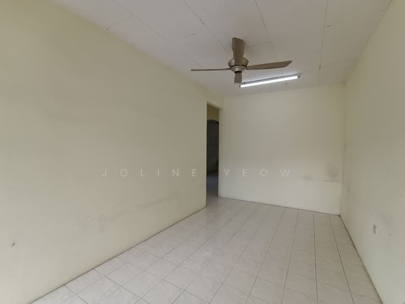 1-storey Terraced House for Sale in Taman Menglembu Timur (Menglembu) - Joline YEOW - Interior - PropertyGuru.com.my