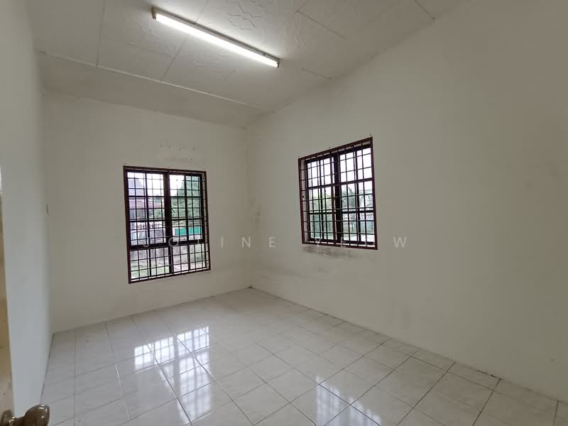1-storey Terraced House for Sale in Taman Menglembu Timur (Menglembu) - Joline YEOW - Interior - PropertyGuru.com.my