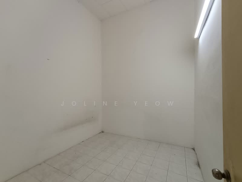 1-storey Terraced House for Sale in Taman Menglembu Timur (Menglembu) - Joline YEOW - Interior - PropertyGuru.com.my