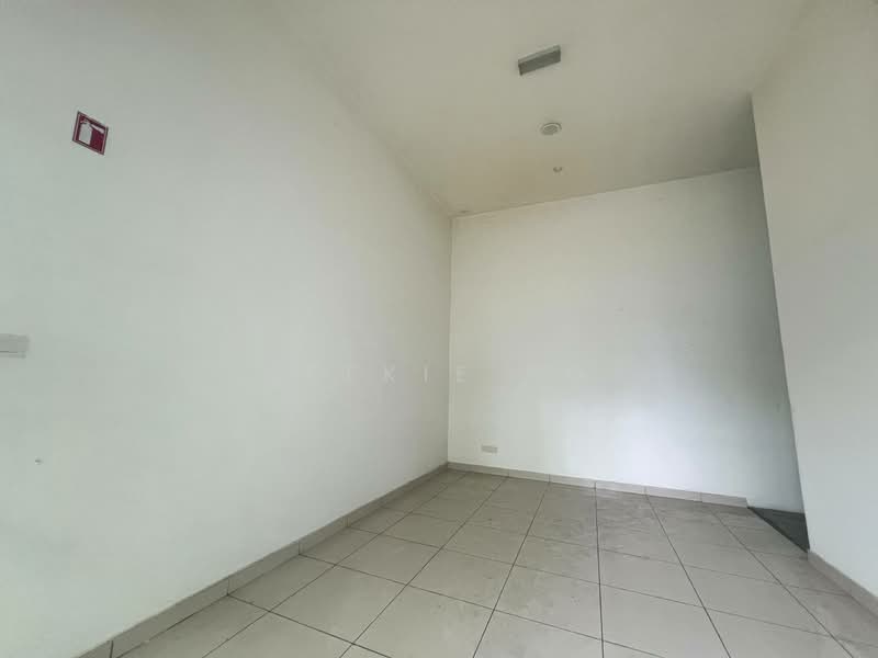 Factory for Rent in Taman Desa Cemerlang (Ulu Tiram) - Veekie Ng - Interior - PropertyGuru.com.my