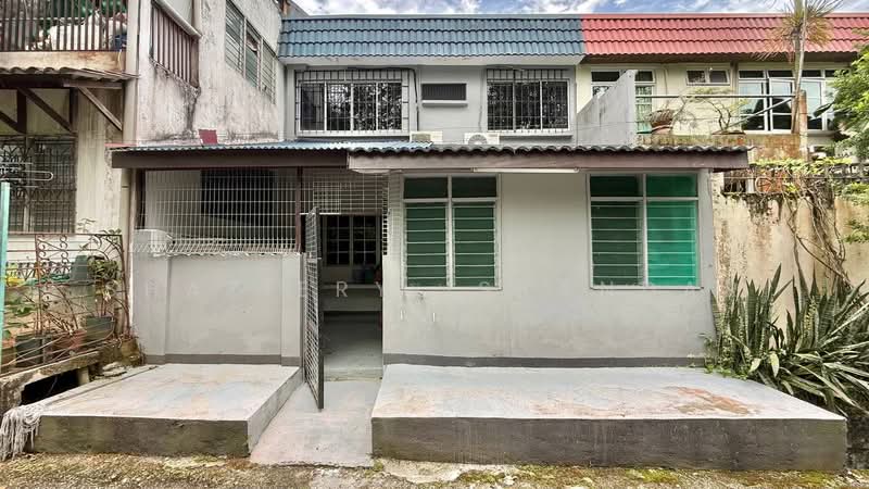2-storey Terraced House for Sale in Ampang (Selangor) - Shaziery Iskandar - Exterior - PropertyGuru.com.my