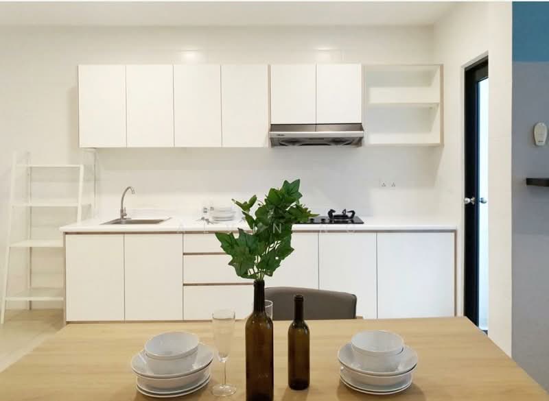 Service Residence for Rent at Reizz Residence - Alvin Ng - Kitchen - PropertyGuru.com.my