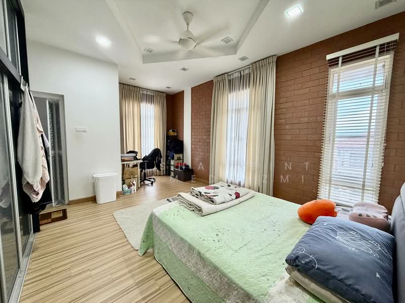 3-storey Terraced House for Sale in Taman Setiawangsa (Setiawangsa) - Nuraishah Binti Mohamed Azmi - PropertyGuru.com.my