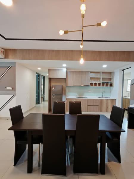 Kondominium untuk Disewa di Residensi Sefina Mont Kiara - Weng Loong Kok - Dining Room - PropertyGuru.com.my
